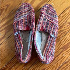 Toms stripped knit with faux shearling lining